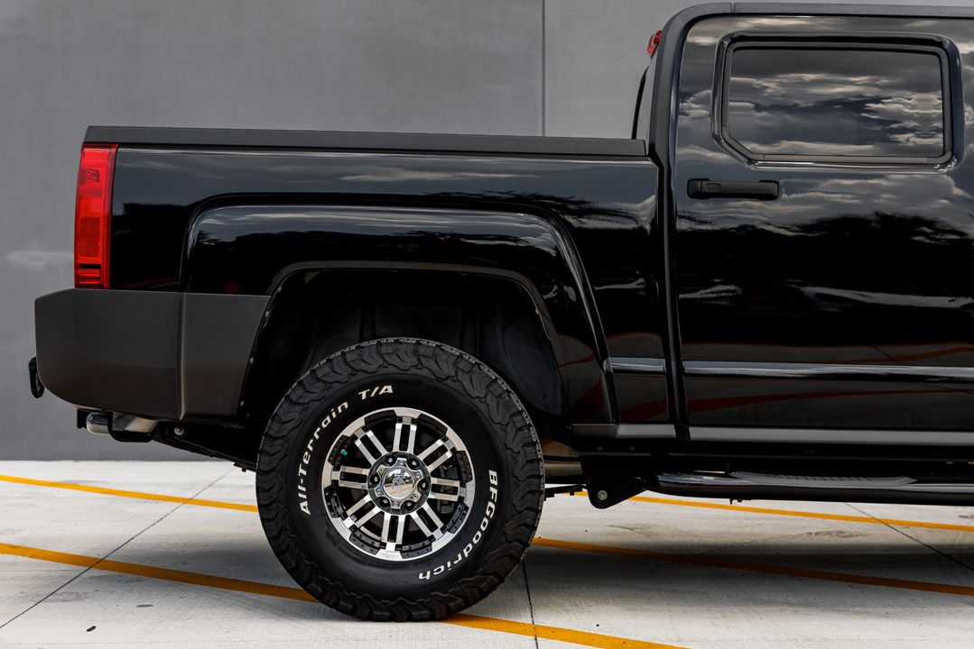 2010 HUMMER H3T