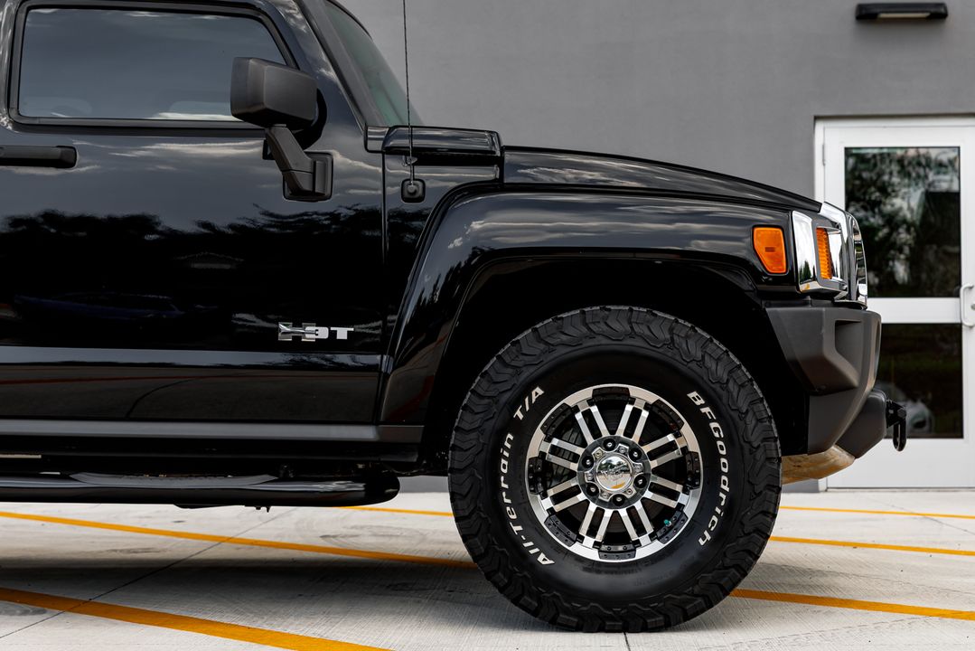 2010 HUMMER H3T