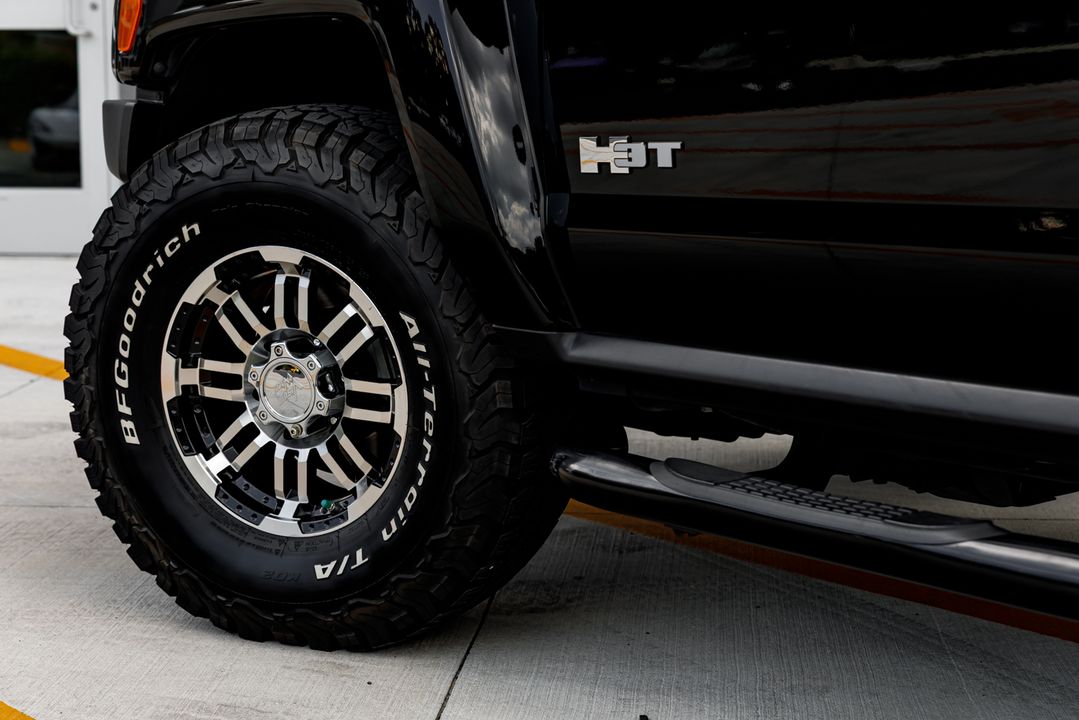 2010 HUMMER H3T