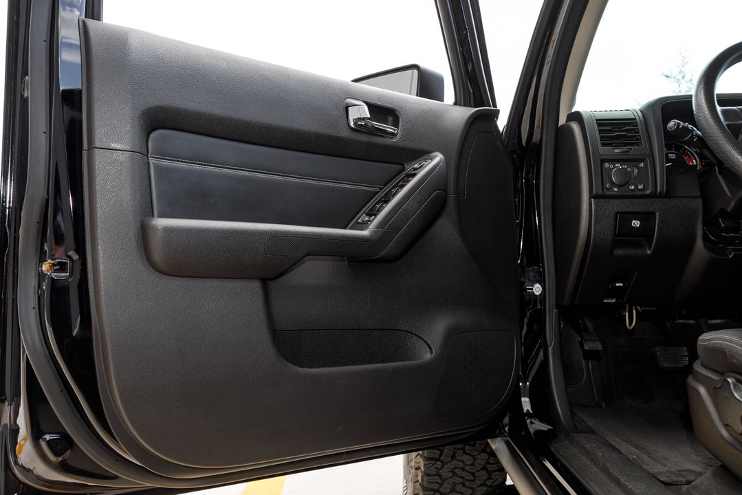 2010 HUMMER H3T