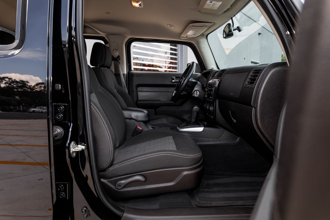 2010 HUMMER H3T