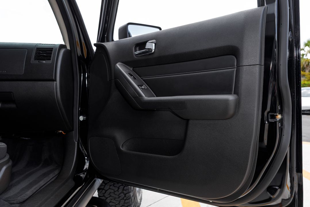 2010 HUMMER H3T