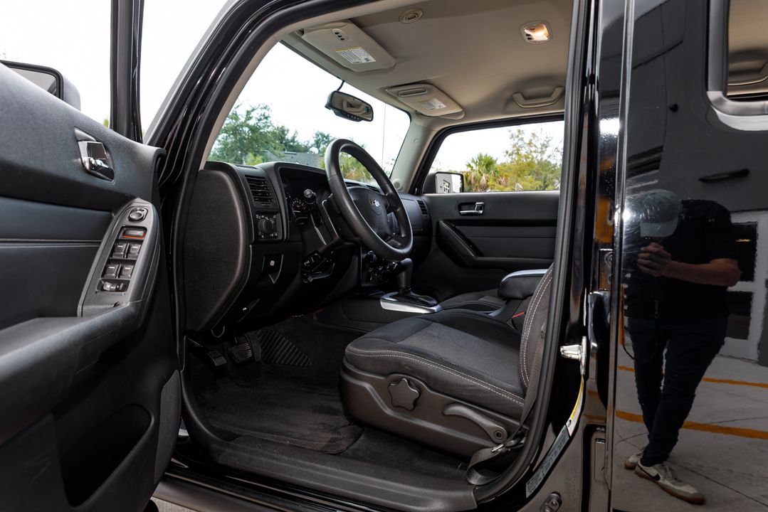 2010 HUMMER H3T