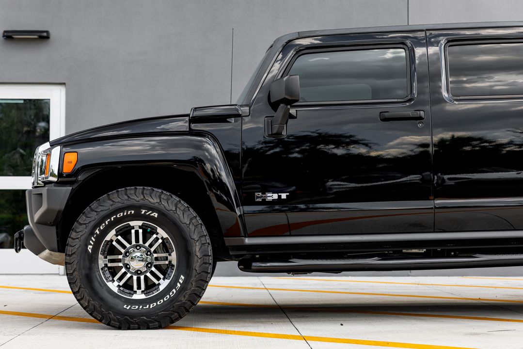 2010 HUMMER H3T