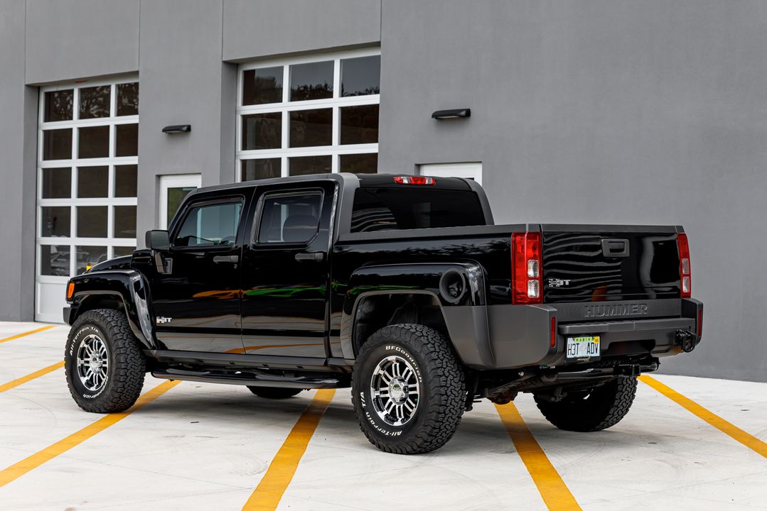 2010 HUMMER H3T