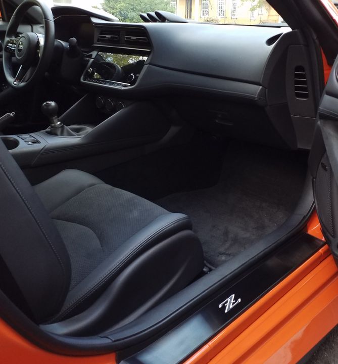 2024 NISSAN Z PERFORMANCE HERITAGE
