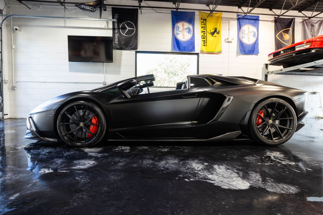 2014 Lamborghini Aventador