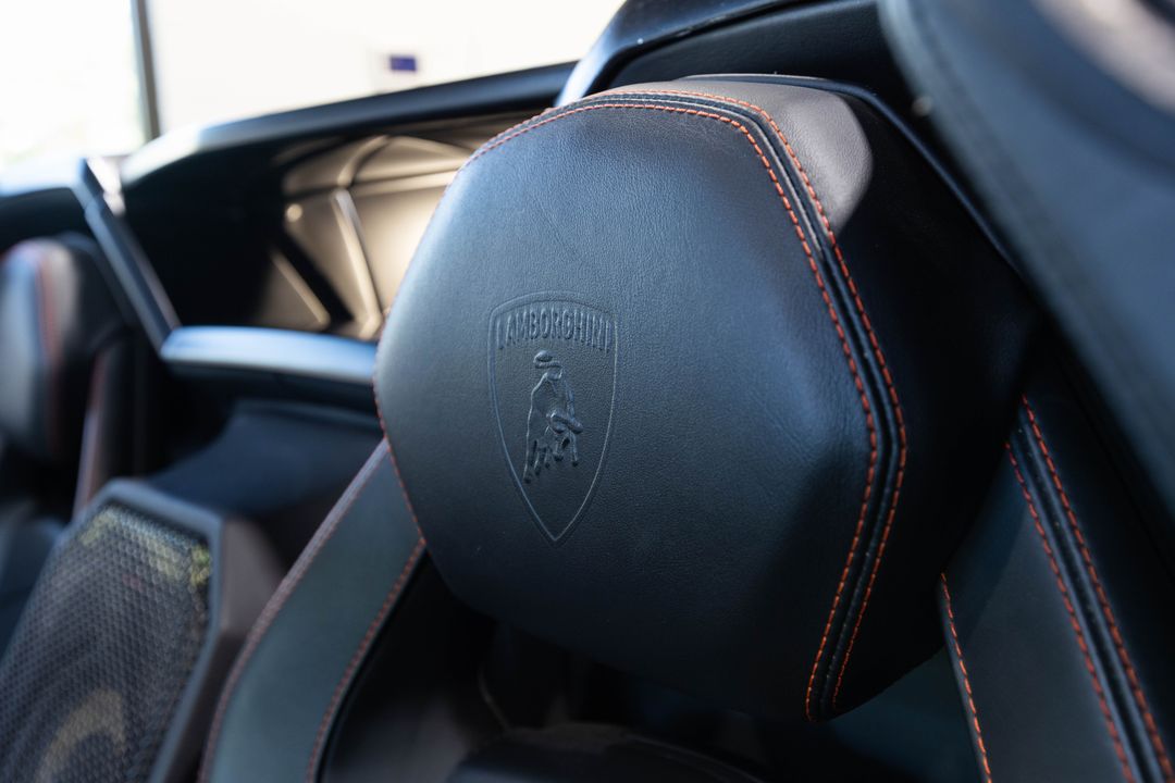 2014 Lamborghini Aventador