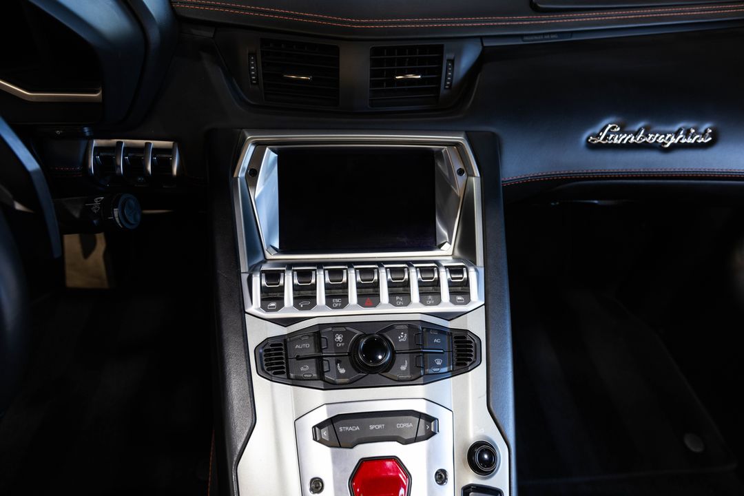 2014 Lamborghini Aventador