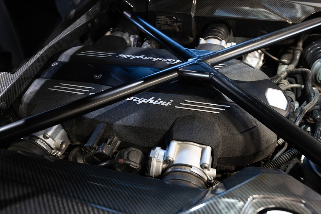 2014 Lamborghini Aventador