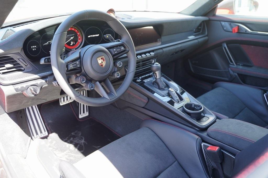 2025 Porsche 911