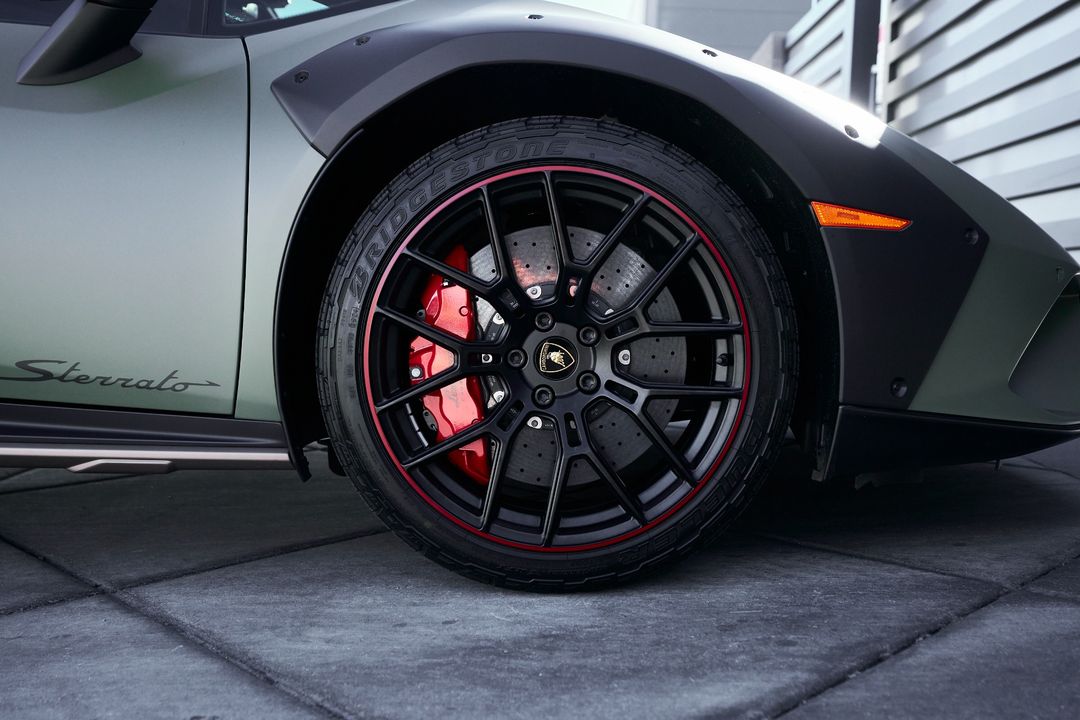 2024 Lamborghini Huracan Sterrato