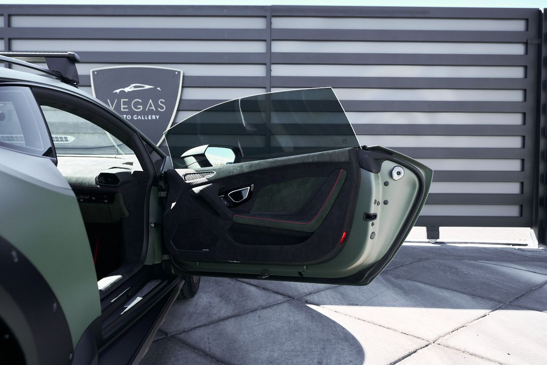 2024 Lamborghini Huracan Sterrato
