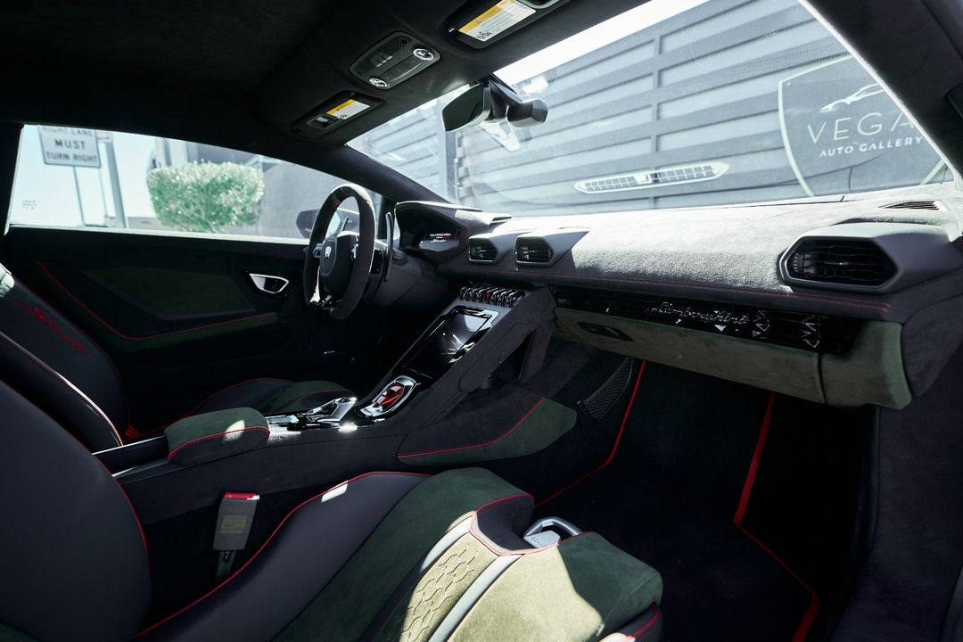 2024 Lamborghini Huracan Sterrato