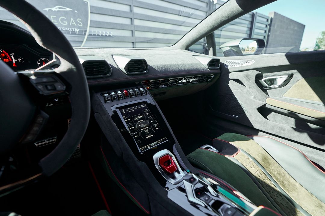 2024 Lamborghini Huracan Sterrato