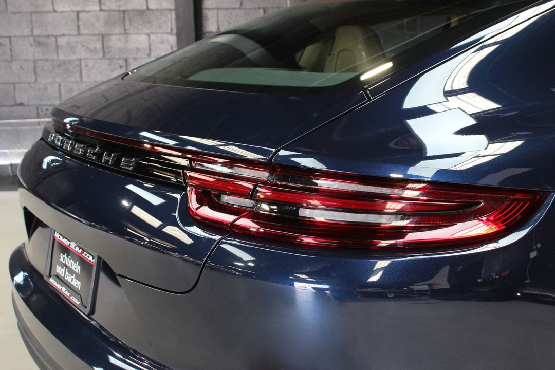 2020 Porsche Panamera