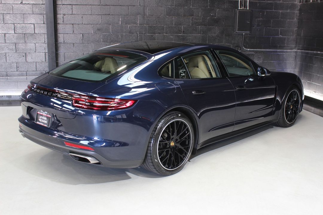 2020 Porsche Panamera