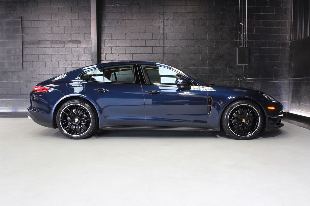 2020 Porsche Panamera