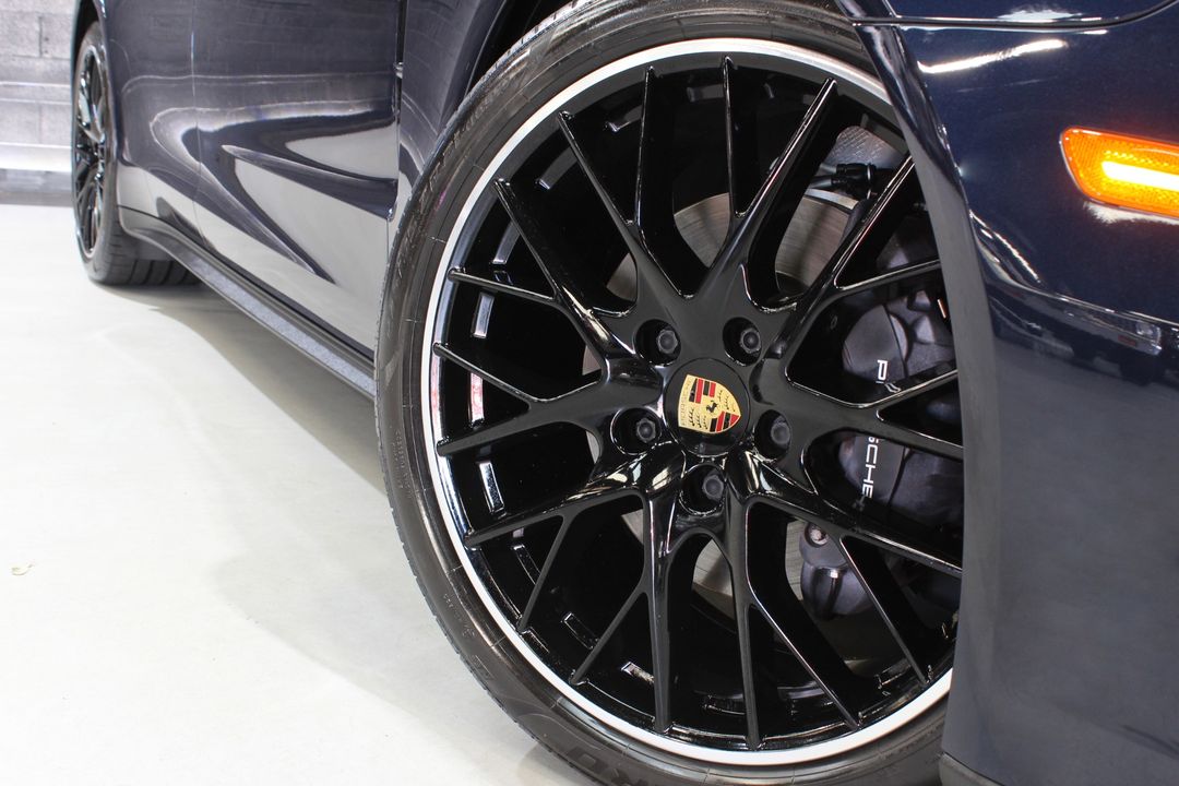 2020 Porsche Panamera