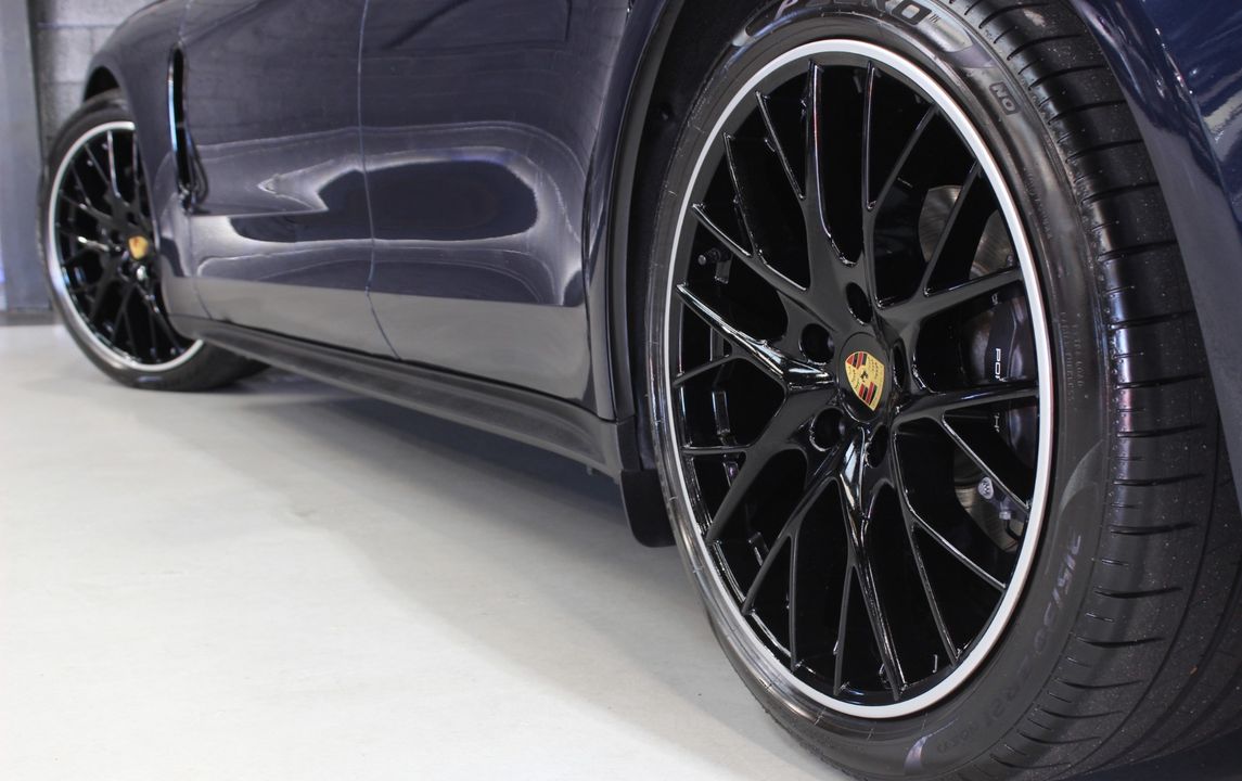 2020 Porsche Panamera