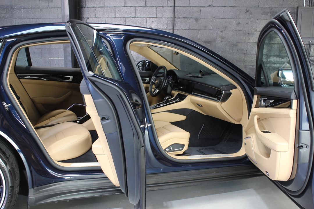 2020 Porsche Panamera
