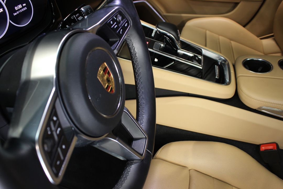 2020 Porsche Panamera