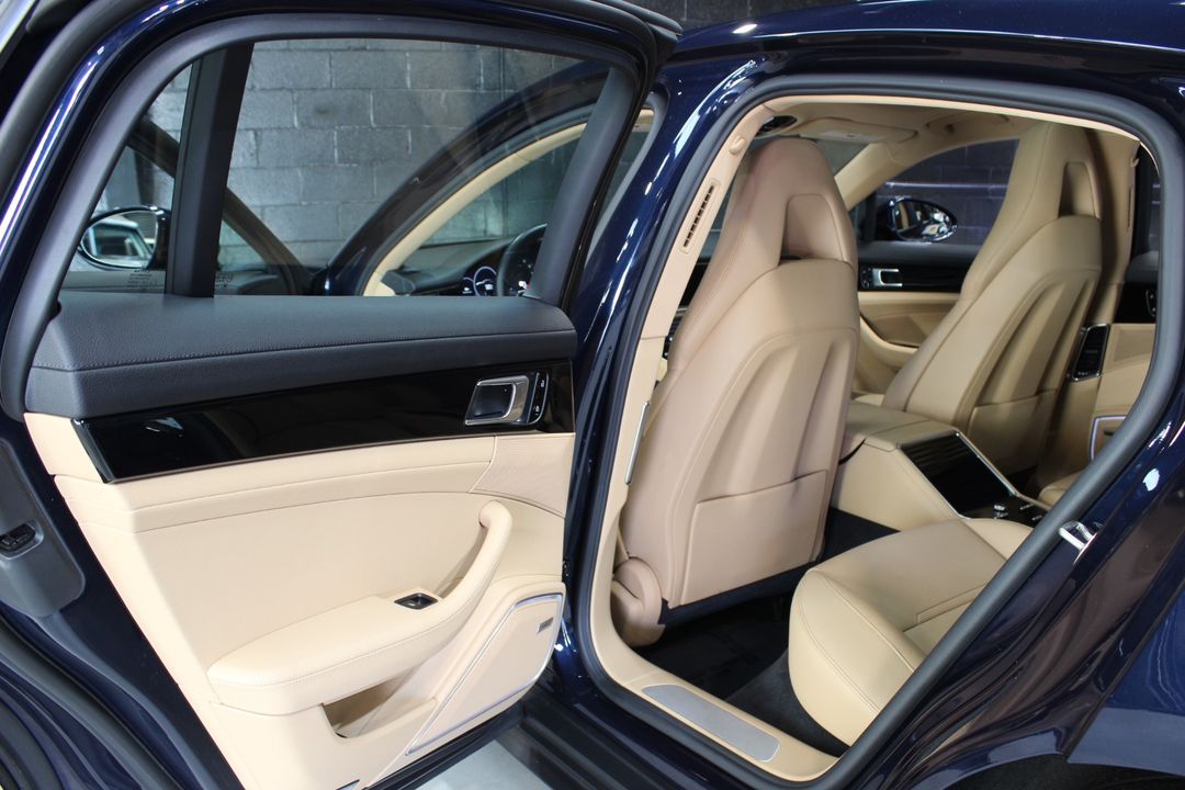 2020 Porsche Panamera