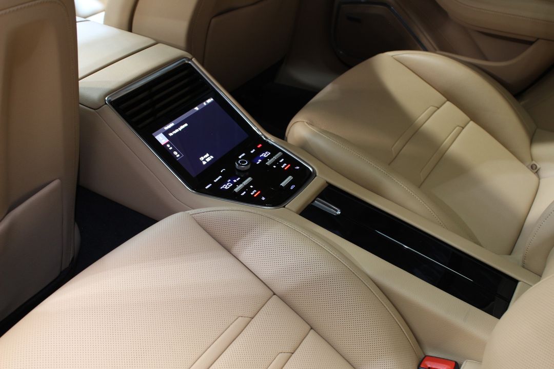 2020 Porsche Panamera