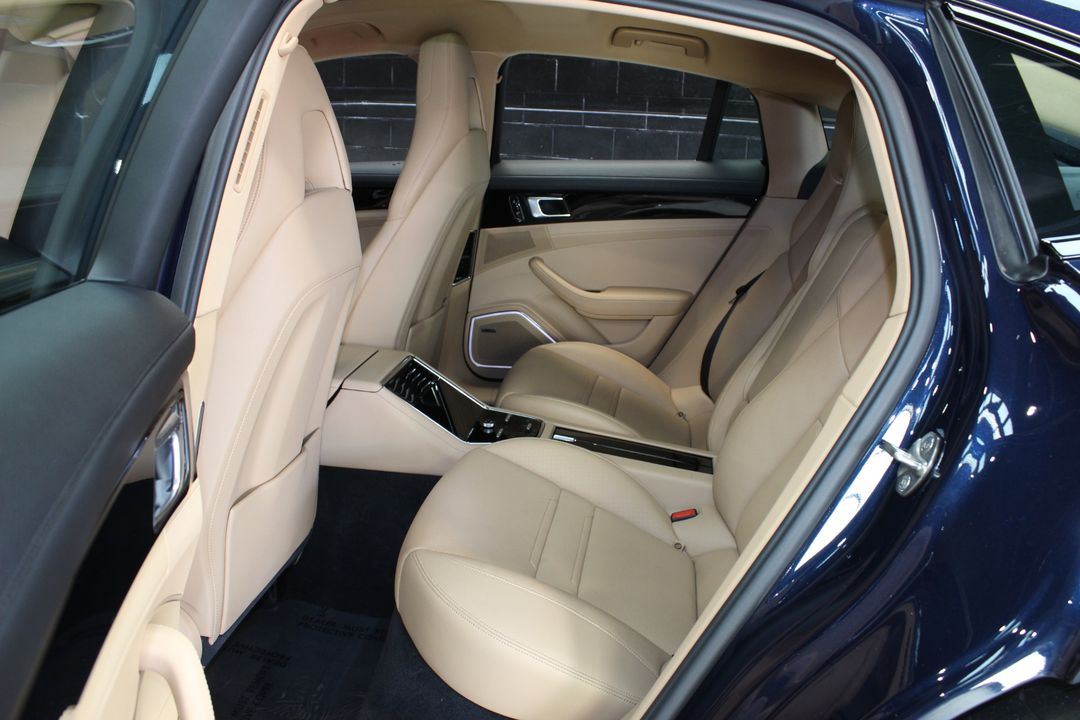 2020 Porsche Panamera