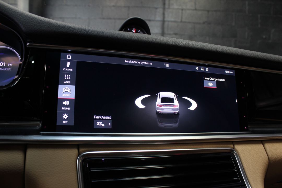 2020 Porsche Panamera