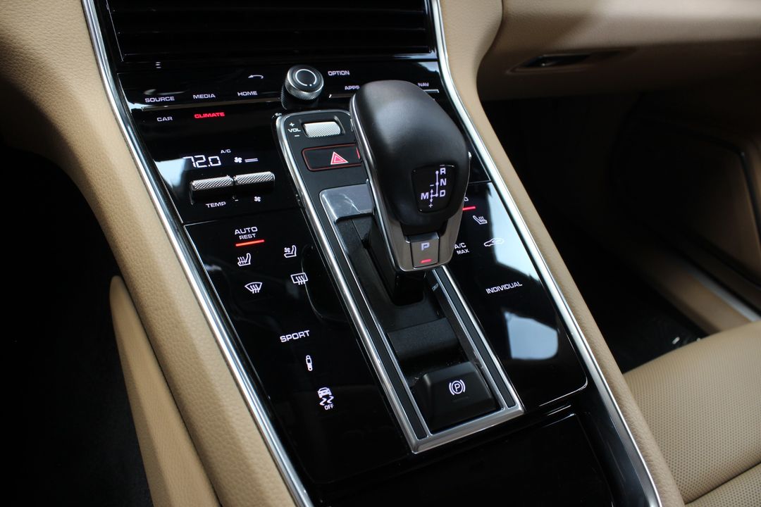 2020 Porsche Panamera