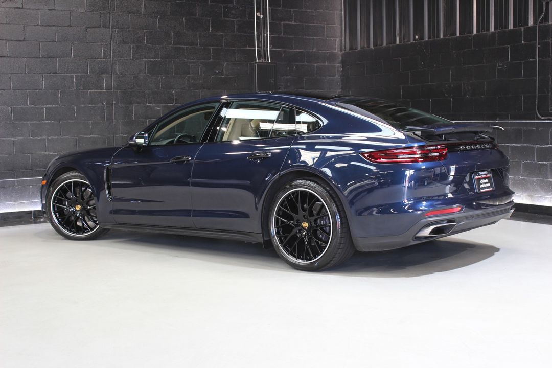 2020 Porsche Panamera