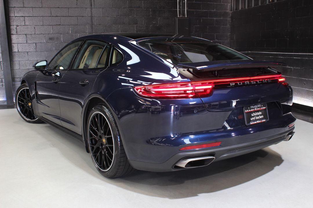 2020 Porsche Panamera