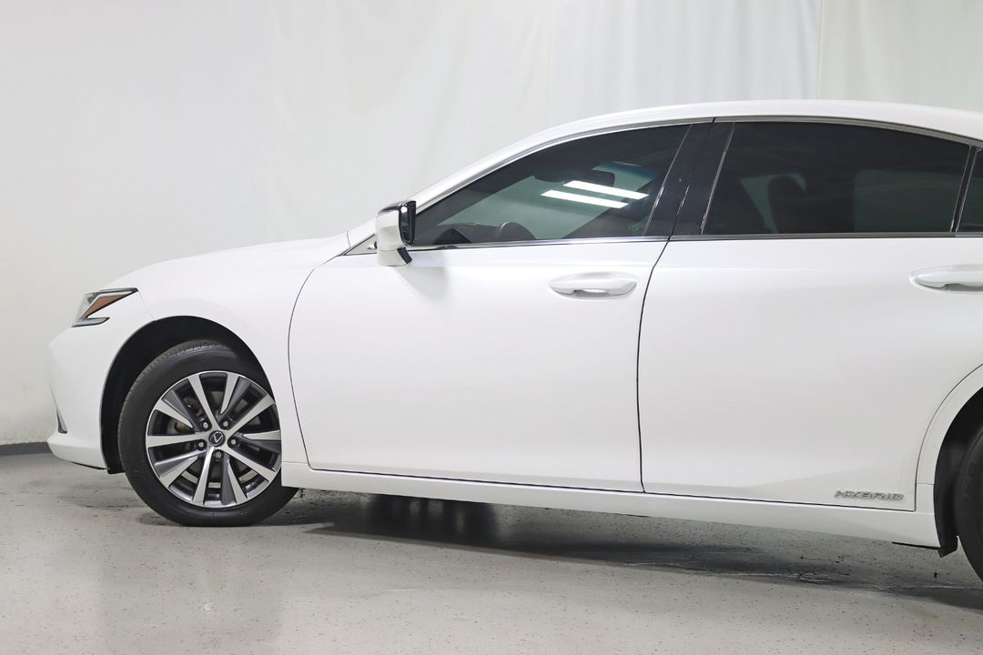 2021 Lexus ES 300h