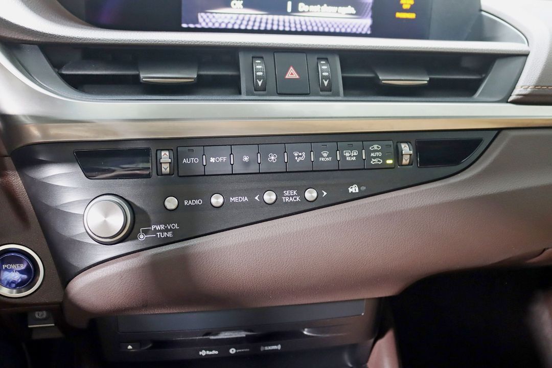 2021 Lexus ES 300h