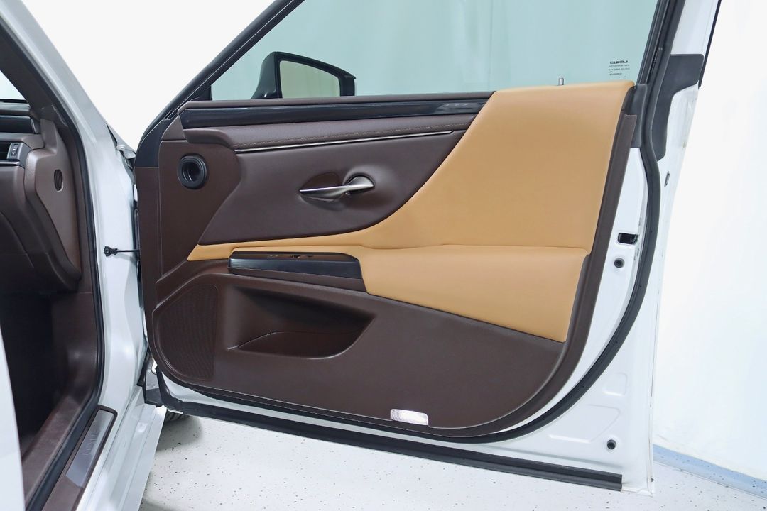 2021 Lexus ES 300h