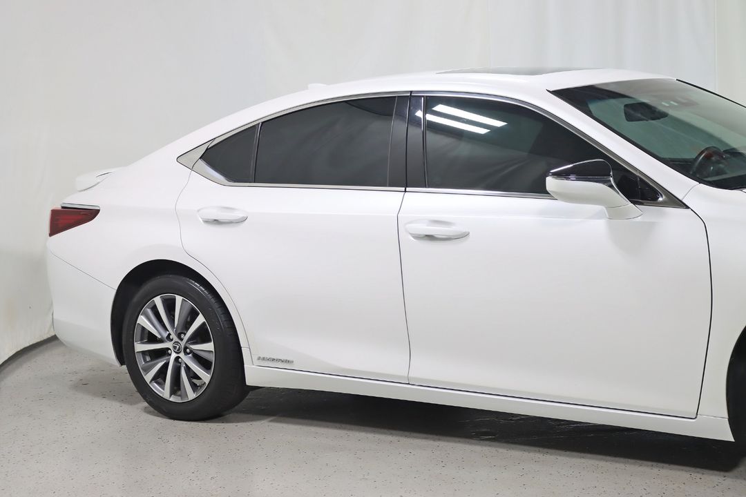 2021 Lexus ES 300h