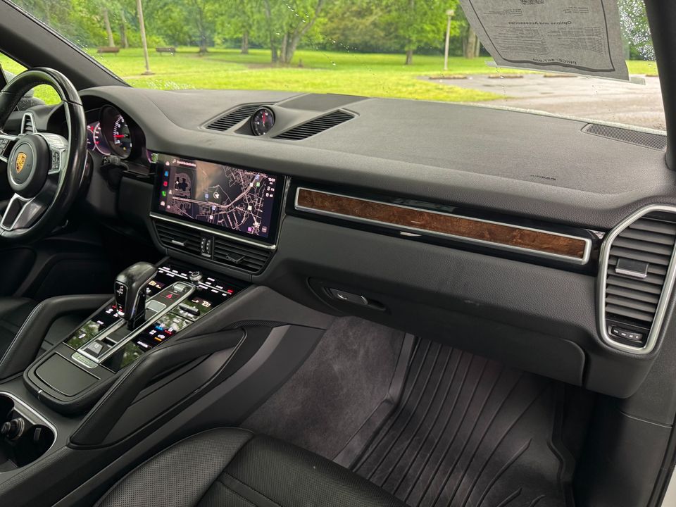 2022 Porsche Cayenne