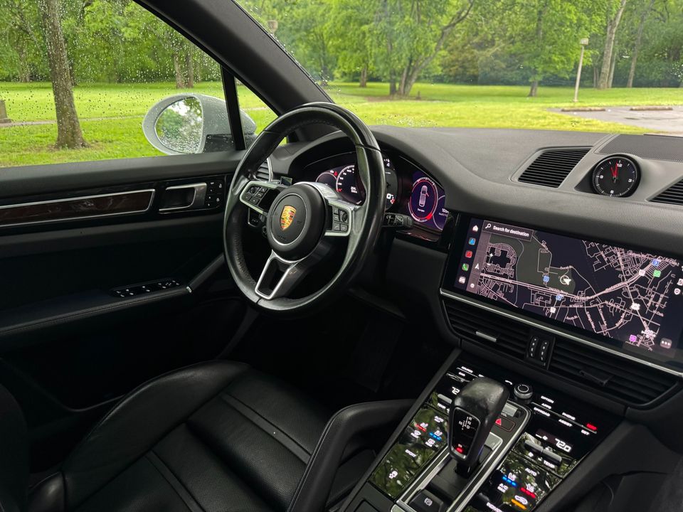 2022 Porsche Cayenne