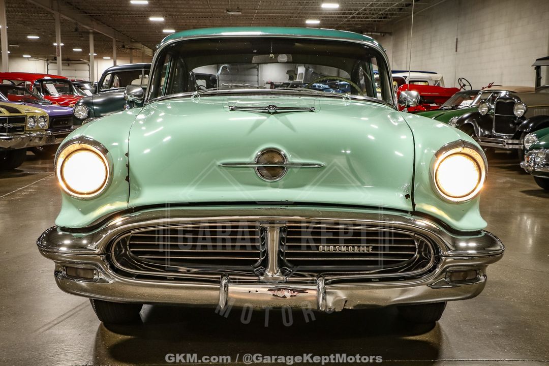1956 Oldsmobile Super 88 Holiday Sedan