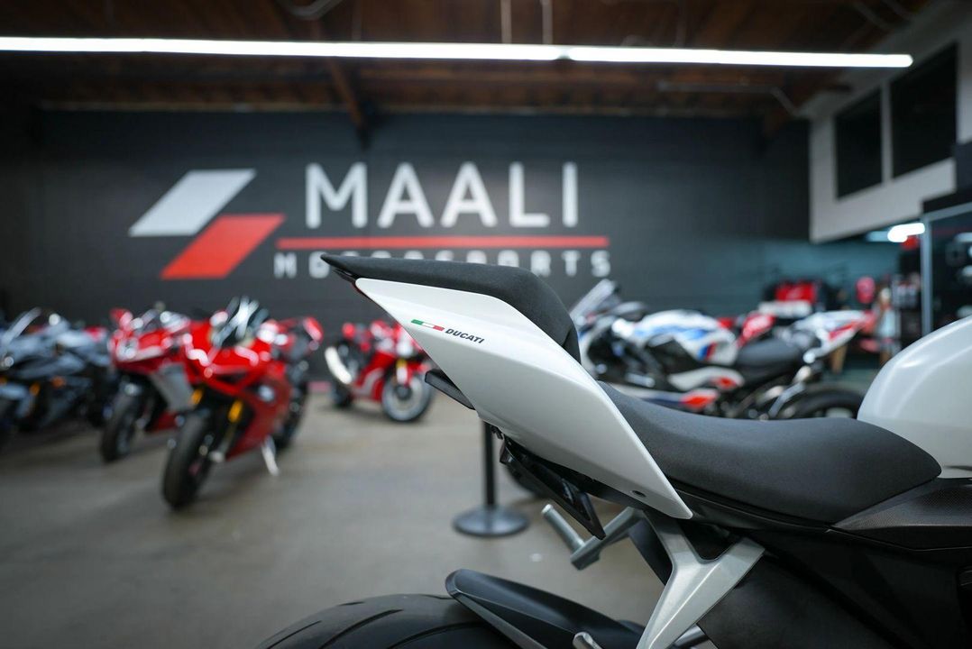 2023 Ducati Panigale V2