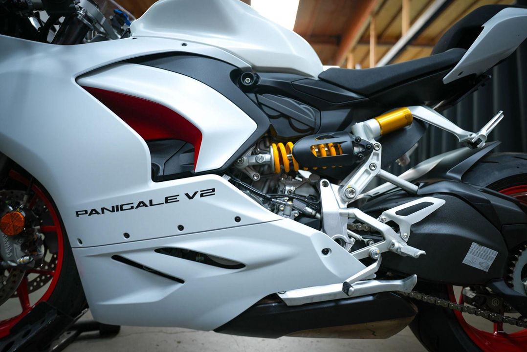2023 Ducati Panigale V2