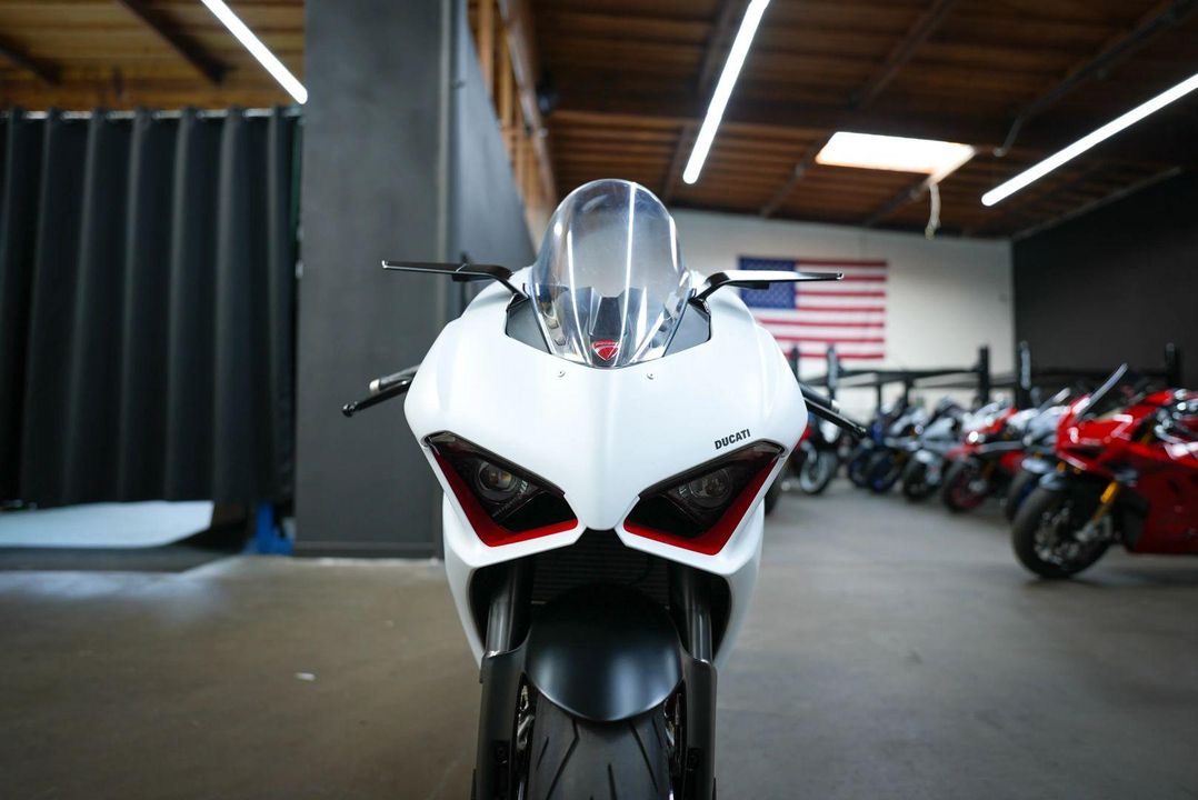 2023 Ducati Panigale V2