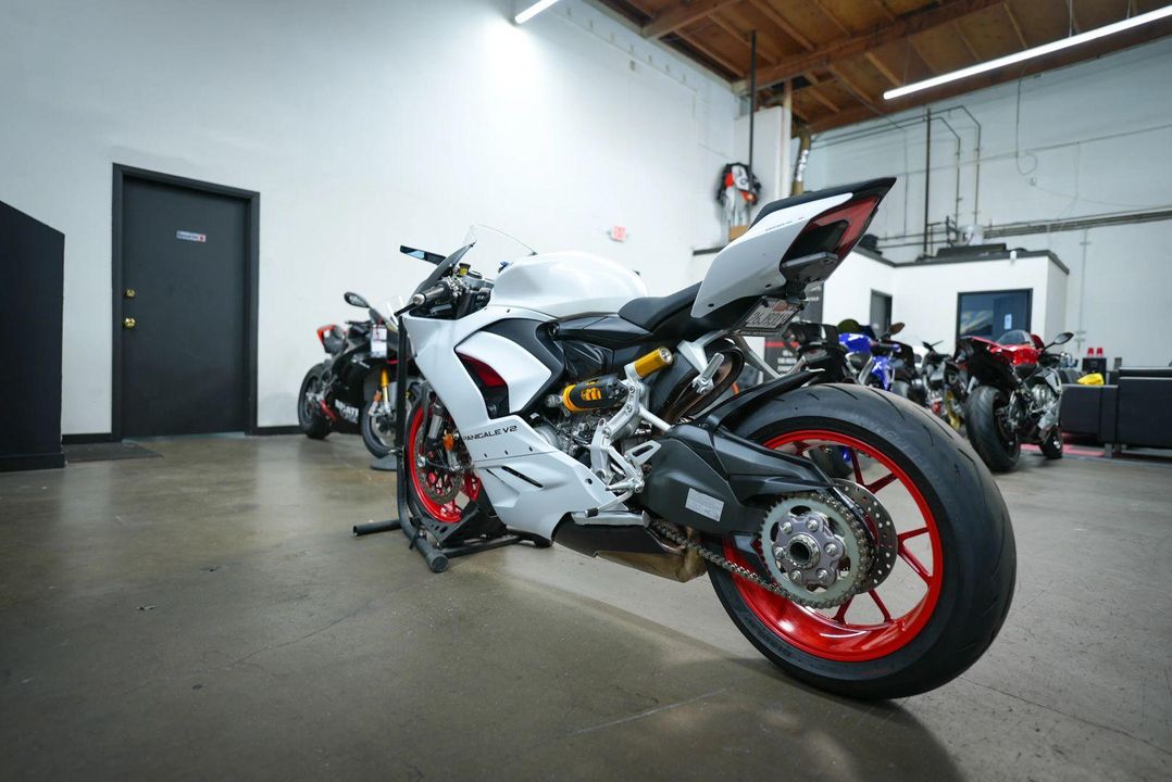 2023 Ducati Panigale V2