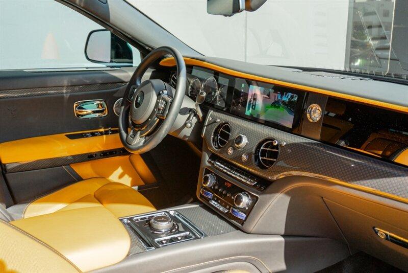 2022 Rolls-Royce Black Badge Ghost