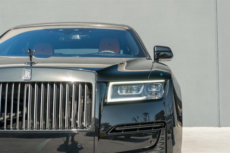 2022 Rolls-Royce Black Badge Ghost