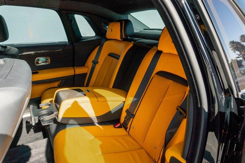 2022 Rolls-Royce Black Badge Ghost