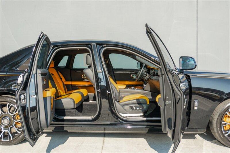 2022 Rolls-Royce Black Badge Ghost