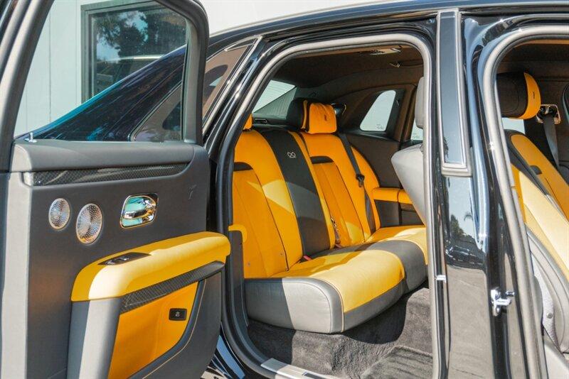 2022 Rolls-Royce Black Badge Ghost