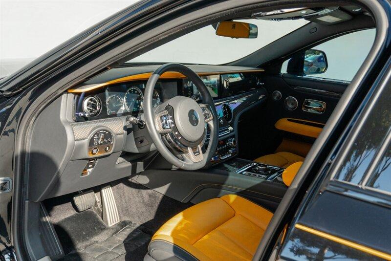 2022 Rolls-Royce Black Badge Ghost